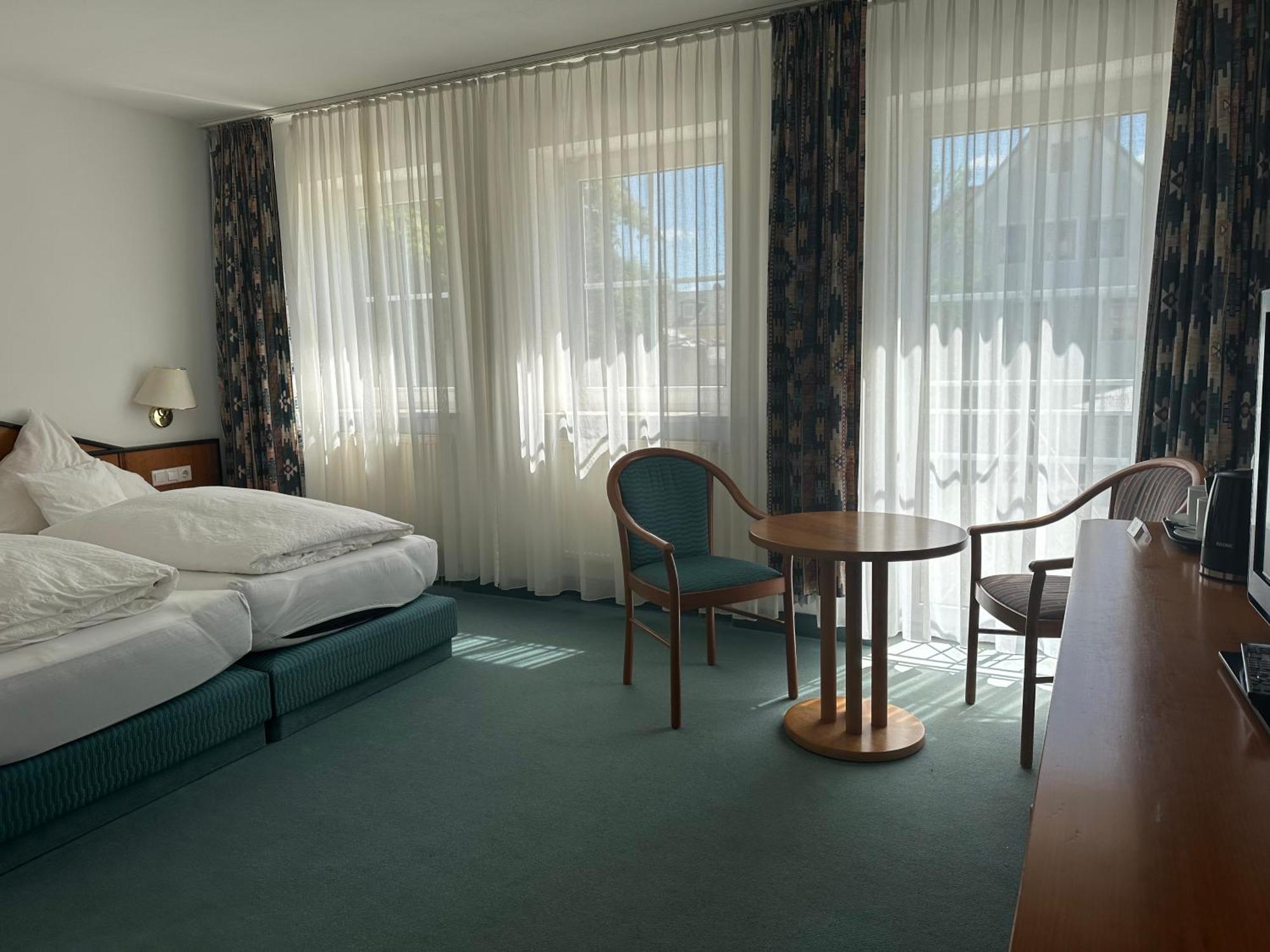 St Hotel Reichertshofen Exterior foto